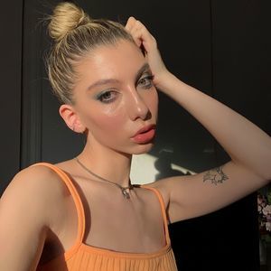 Meet your Posher, Natasha